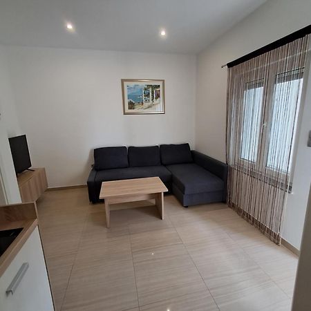 Apartmani Tropical Vodice Eksteriør billede