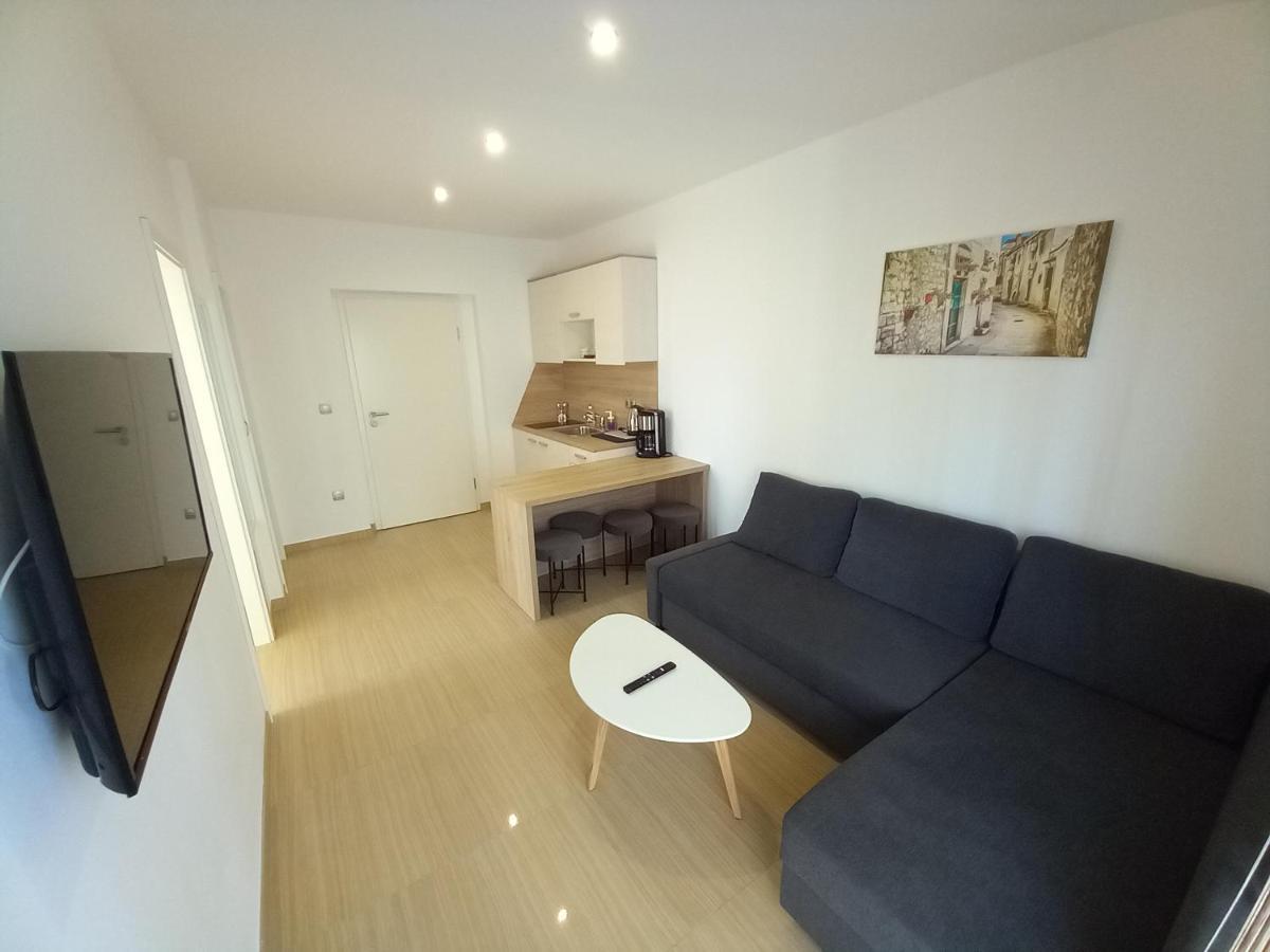 Apartmani Tropical Vodice Eksteriør billede