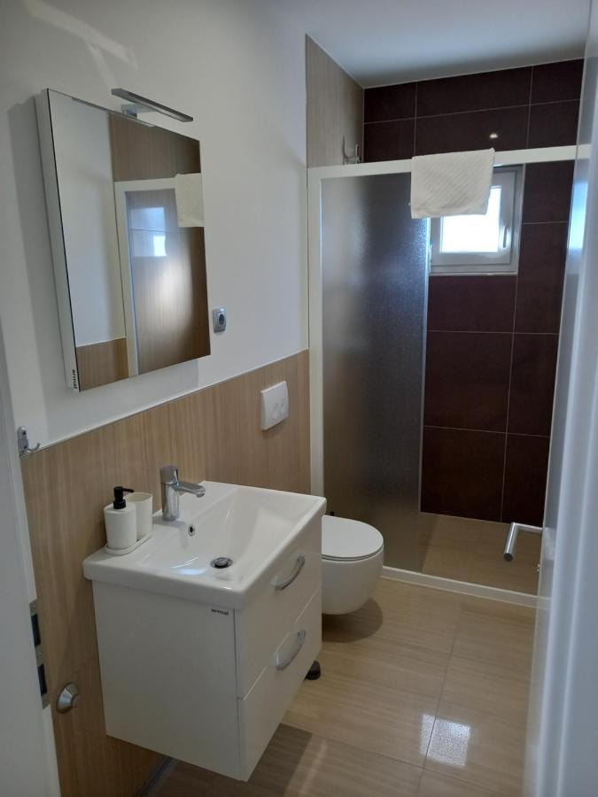 Apartmani Tropical Vodice Eksteriør billede