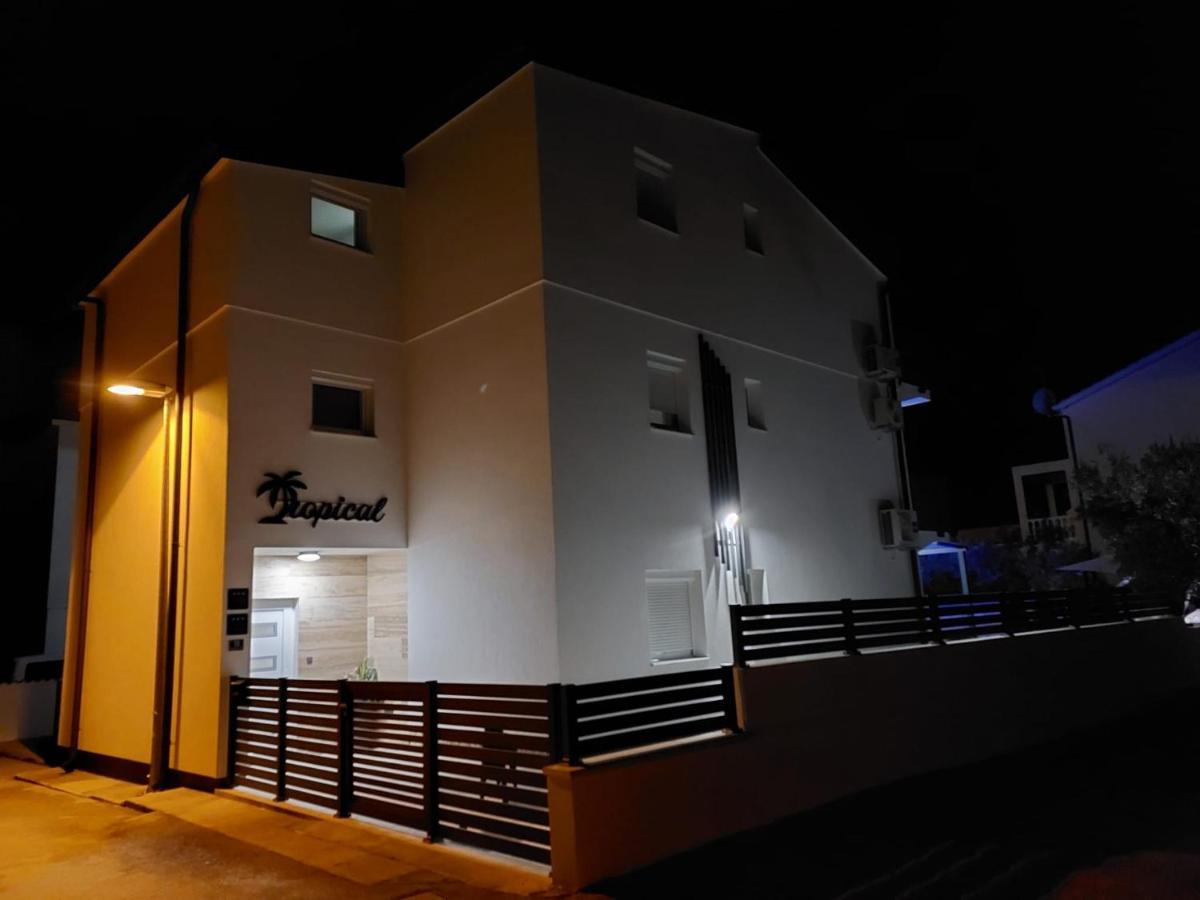 Apartmani Tropical Vodice Eksteriør billede