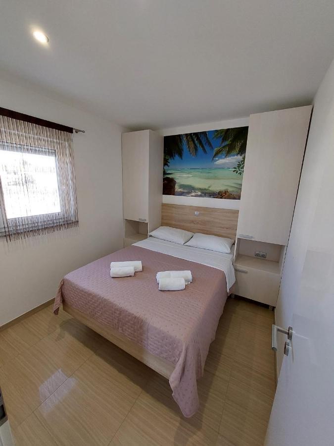 Apartmani Tropical Vodice Eksteriør billede