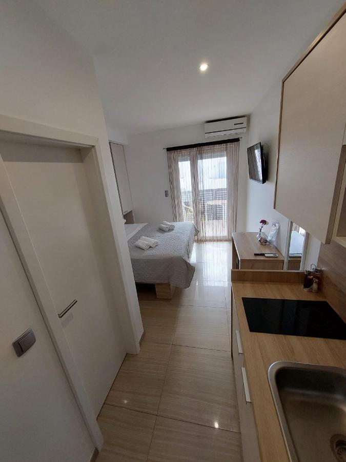 Apartmani Tropical Vodice Eksteriør billede