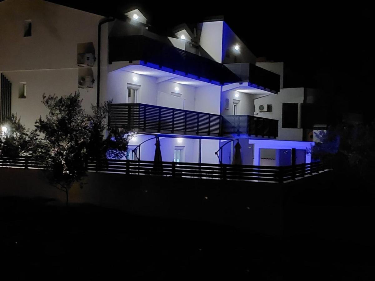 Apartmani Tropical Vodice Eksteriør billede