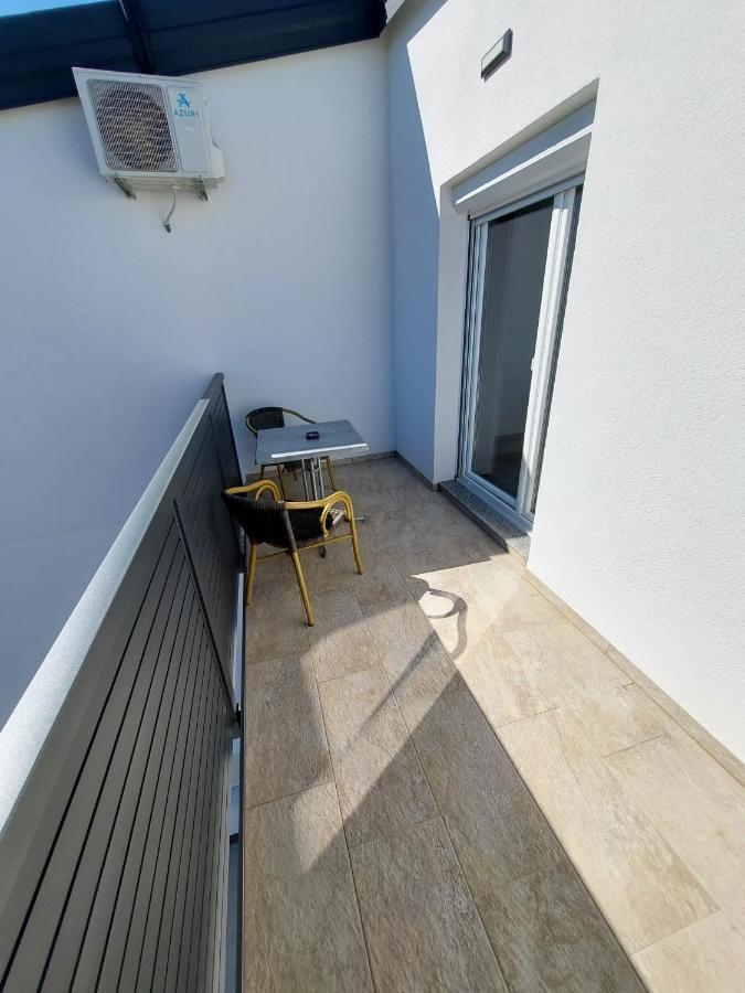 Apartmani Tropical Vodice Eksteriør billede