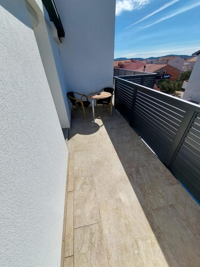 Apartmani Tropical Vodice Eksteriør billede