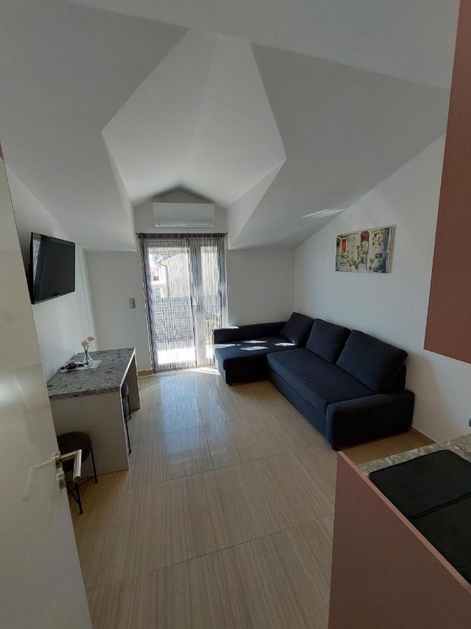 Apartmani Tropical Vodice Eksteriør billede