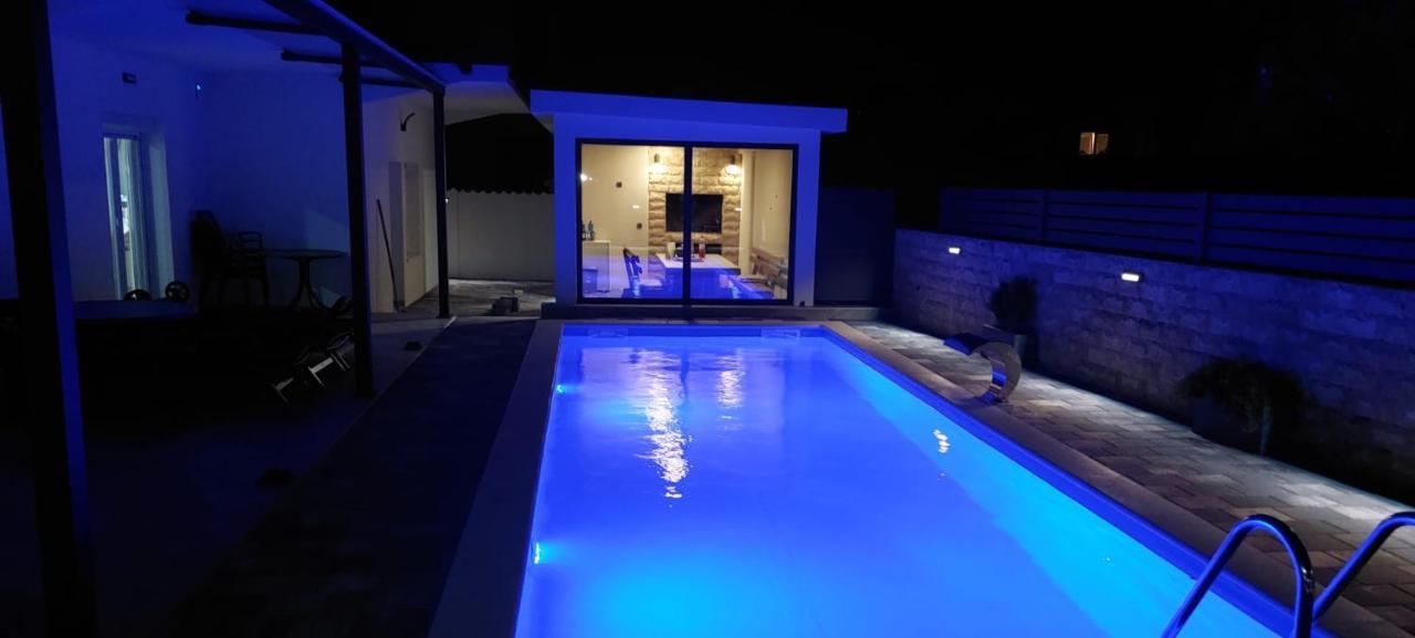 Apartmani Tropical Vodice Eksteriør billede
